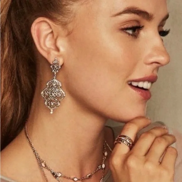 Kendra Scott Gold Renee Earrings - Picture 7 of 16